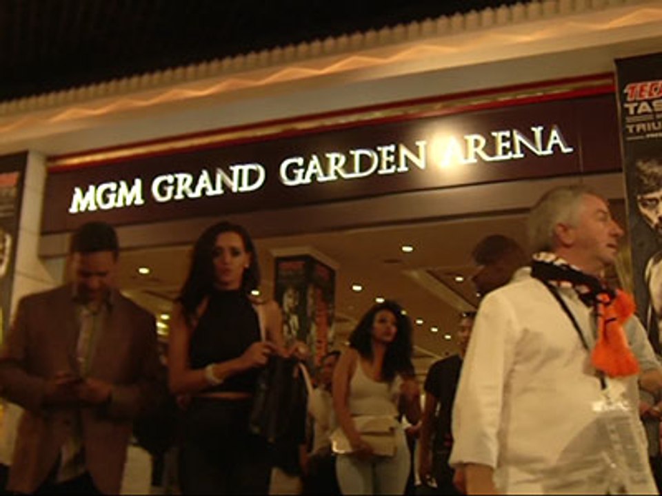 Fans react to Mayweather-Pacquiao fight