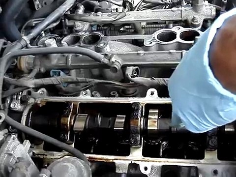 Toyota 4Runner(4x4) 3.0 V6 engine (How to Repair valve cover gasket/leak).2/2