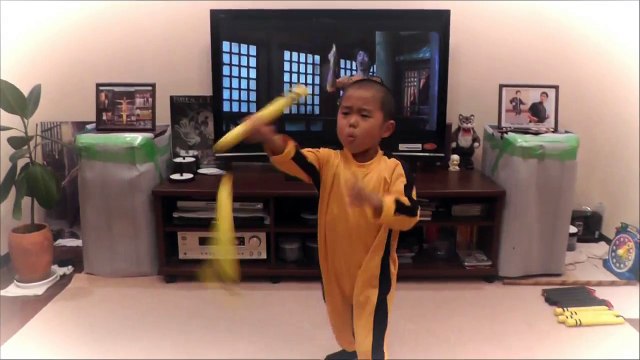 El increíble Bruce Lee de 5 años que arrasa en la red con sus nunchakos