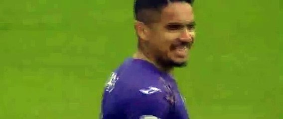Fiorentina vs Cesena Vargas Fantastic Long Shot 03.05.2015