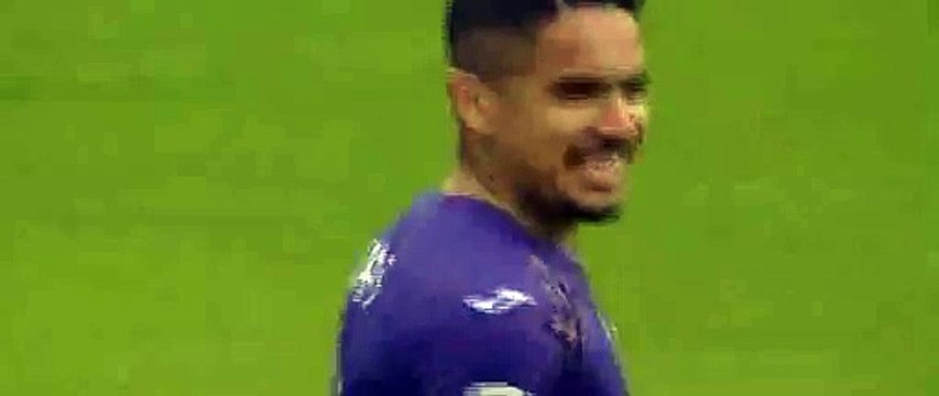 Fiorentina vs Cesena Vargas Fantastic Long Shot 03.05.2015
