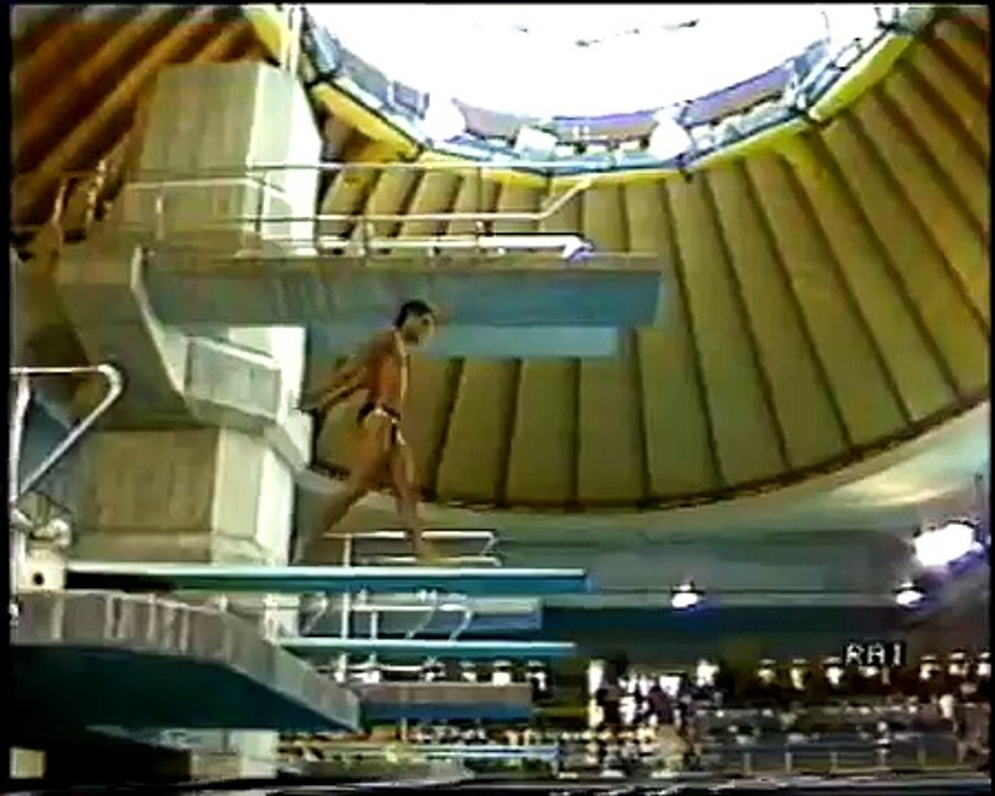 The very best dive ever: Greg Louganis at WC Madrid 1986 3mt swan dive 101 A