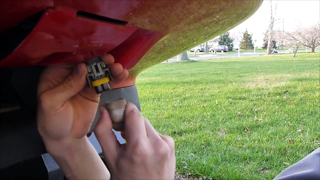 How to Replace a Fog Light in a C4 Corvette