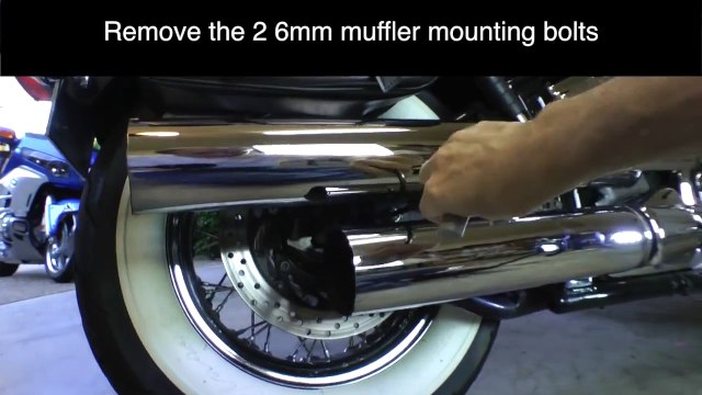 Replace Rear Brake Pads On Yamaha V-Star 1100