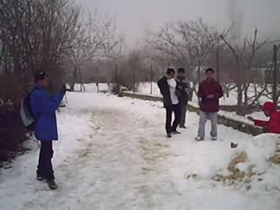 snow in damascus syria