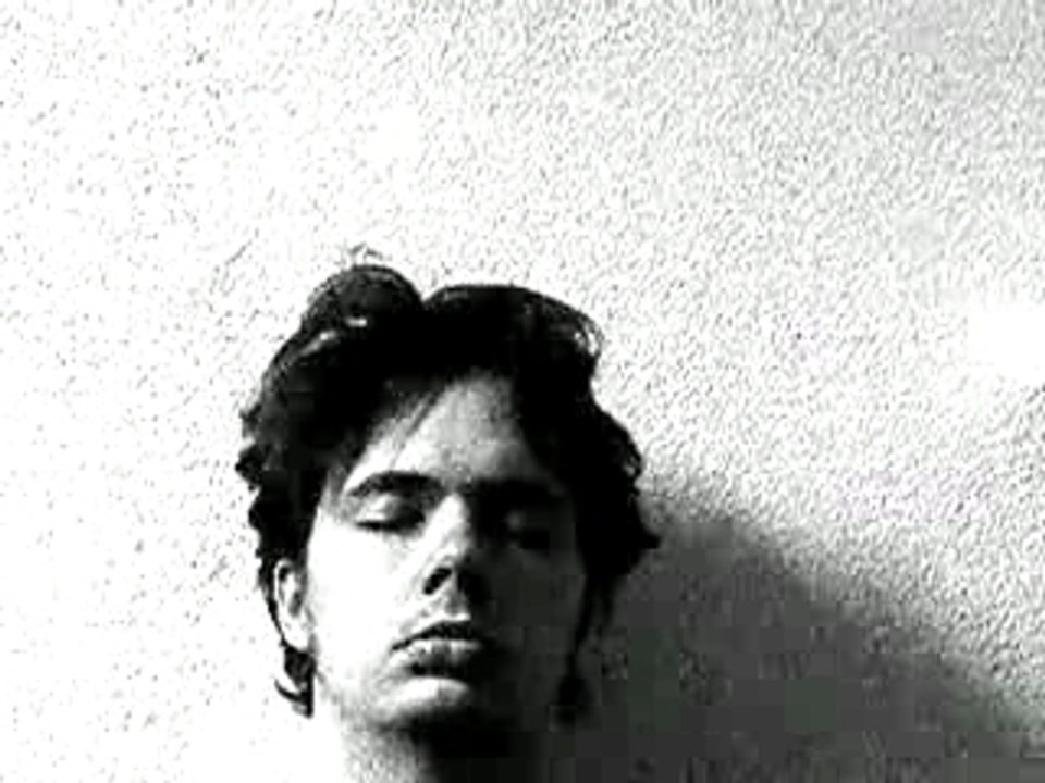 Entre O Que Vejo E Digo