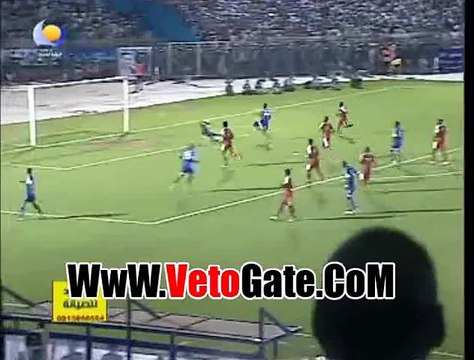 لاعب الهلال يهدر هدف امام سانغا بولوندى بشكل غريب