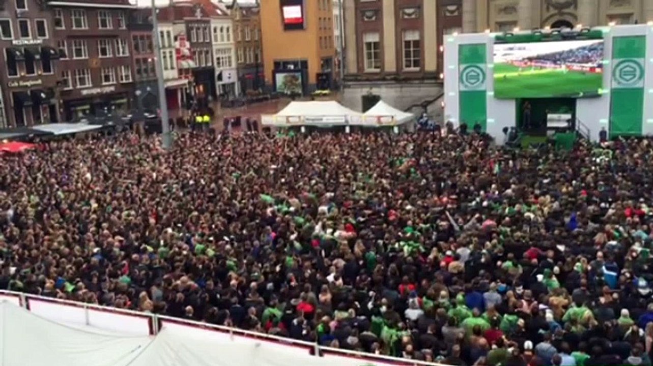 Grote Markt juicht na tweede doelpunt FC Groningen - RTV Noord