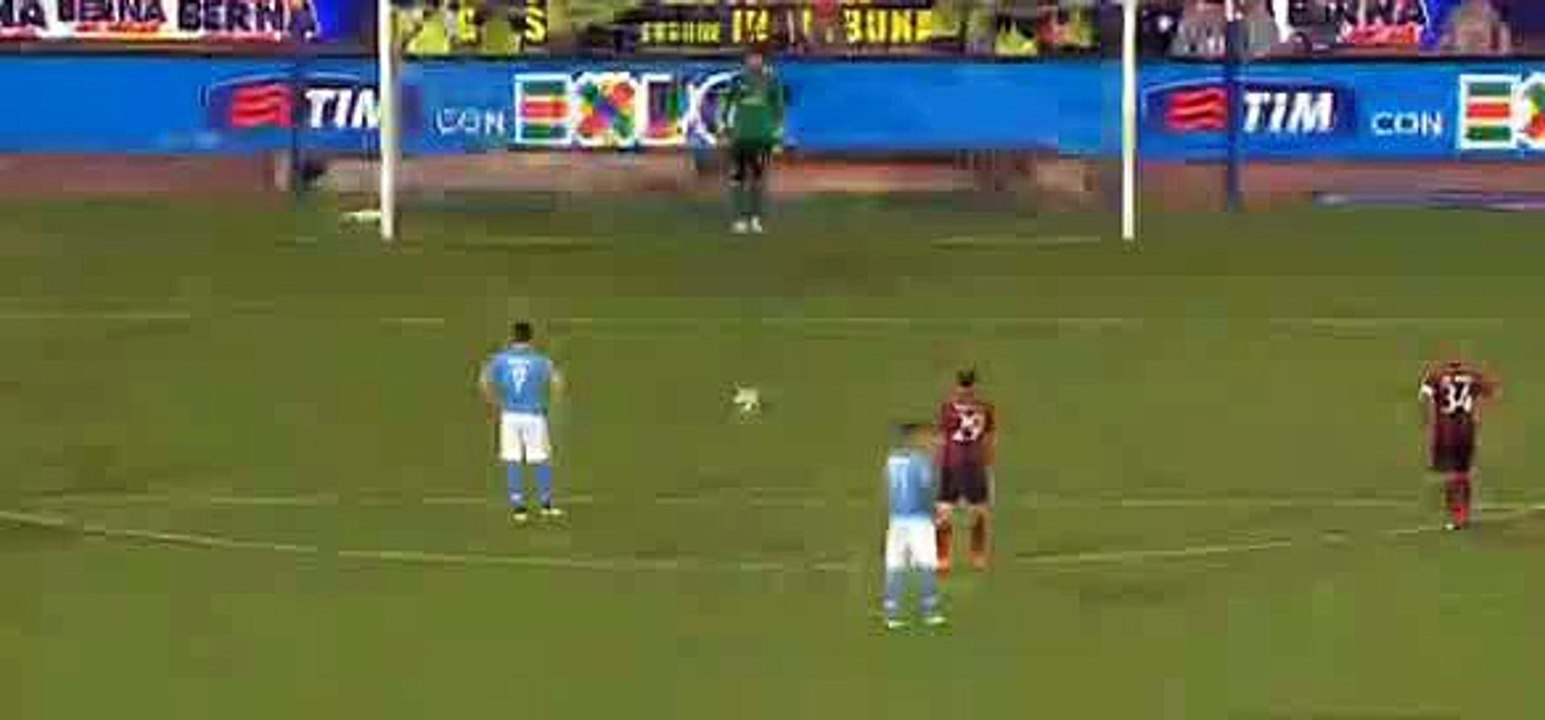Gonzalo Higuain Penalty Miss -  Napoli vs AC Milan  03-05-2015