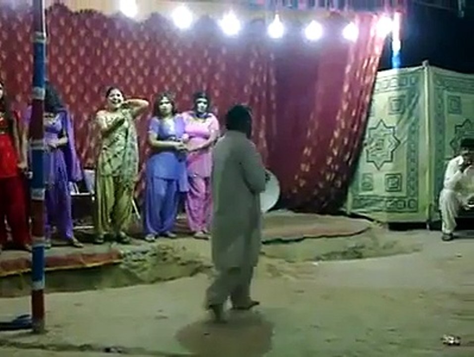 desi mujra 2015
