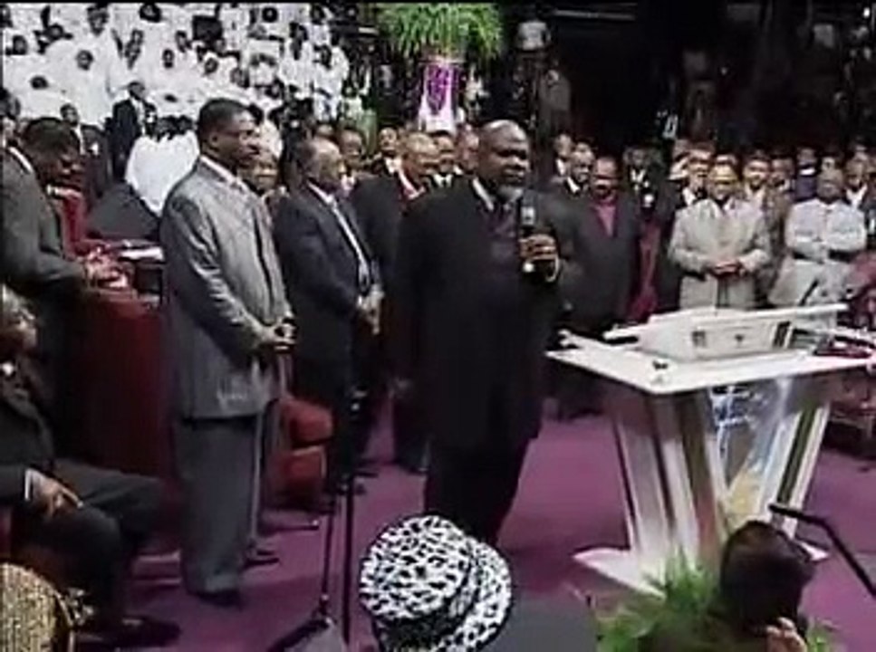 If You Want To See A Real Flow Of the Holy Spirit (It's In The House 7) - Bishop T.D. Jakes