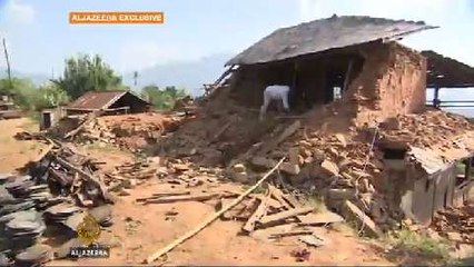 Aid reaches Nepal epicentre, but little relief felt