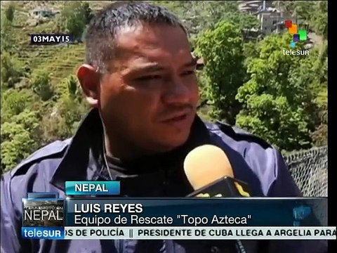 Topos mexicanos rescatan a personas vivas o muertas en todo Nepal