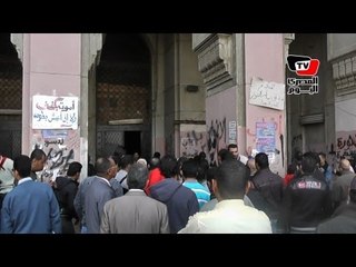 إغلاق «المجمع» لليوم الثاني على التوالي