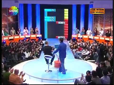 Cem Yılmaz ingilizce Nasrettin hoca fıkrası- Adam her dilde komik