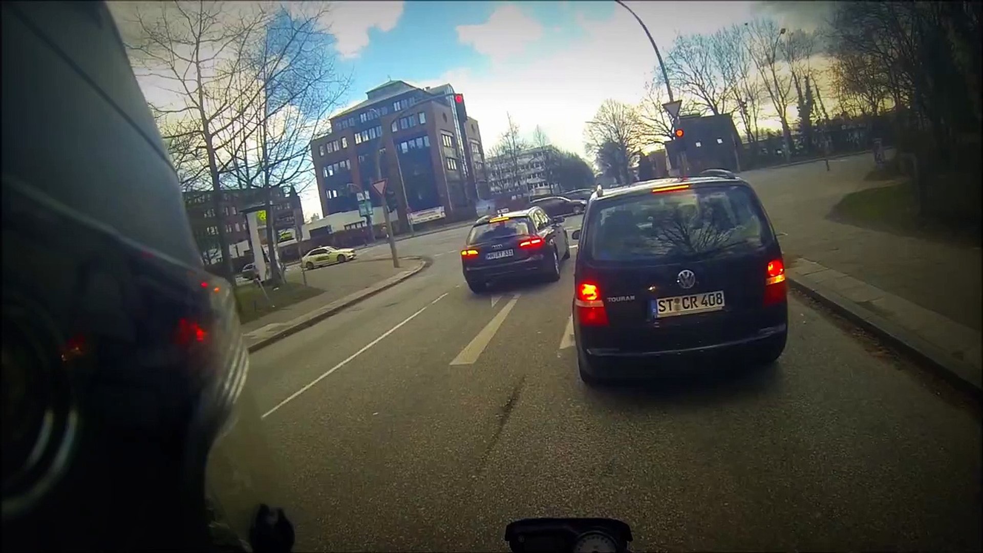 ⁣Just4fun quad/moped tour durche city