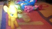 Minecraft With Random Ponies And Shopkins