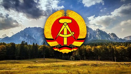 East German NVA Song - _Augen gradeaus!_