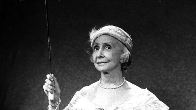 Beckett, Oh les beaux jours, Acte 1