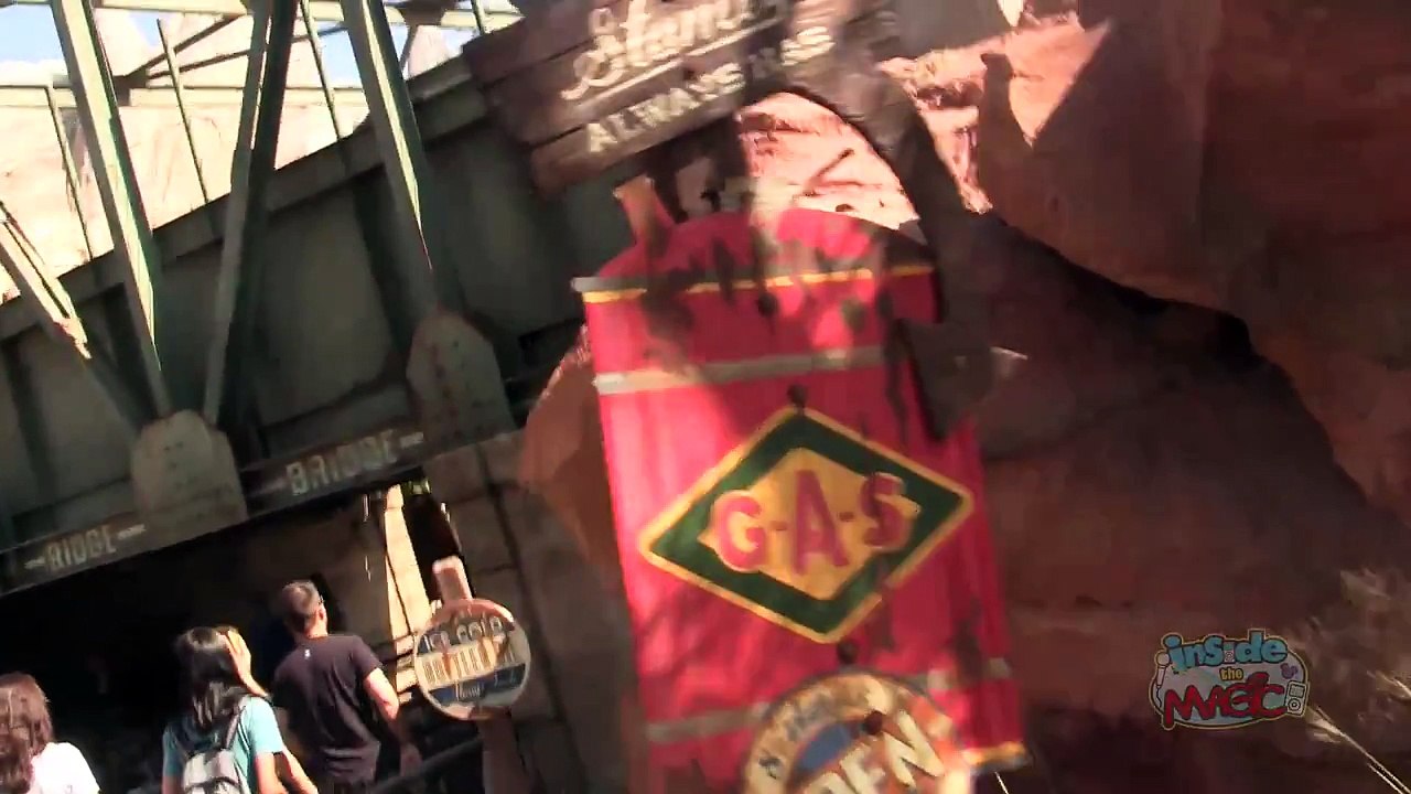 Full Ride: Radiator Springs Racers in Cars Land at Disney California Adventure POV HD