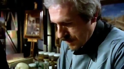 Egg Tempera vs. Oil Paint: Key Differences Explained 🎨