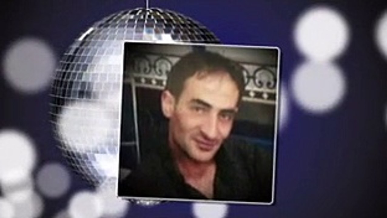 MÜSLÜM GÜRSES   BİR  YAZ   GECESİ.  Gürbüz Gümüşenek