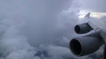Lufthansa Boeing 747-430 landing in Sao Paulo Guarulhos during a thunderstorm