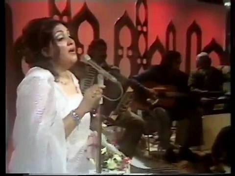 Malika Taranum Noor Jehan Live! Muj Se Pehli Si