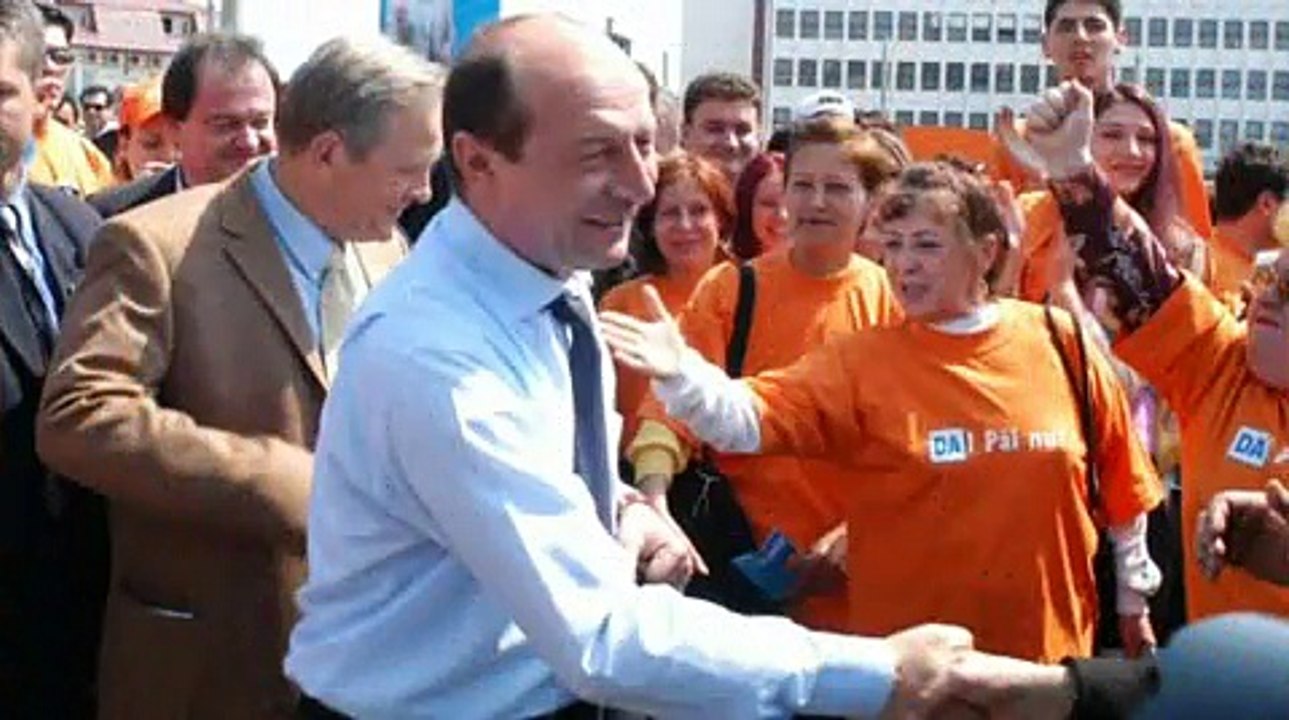 O scurta istorie a relatiei recente dintre Draga Stolo si Traian Basescu