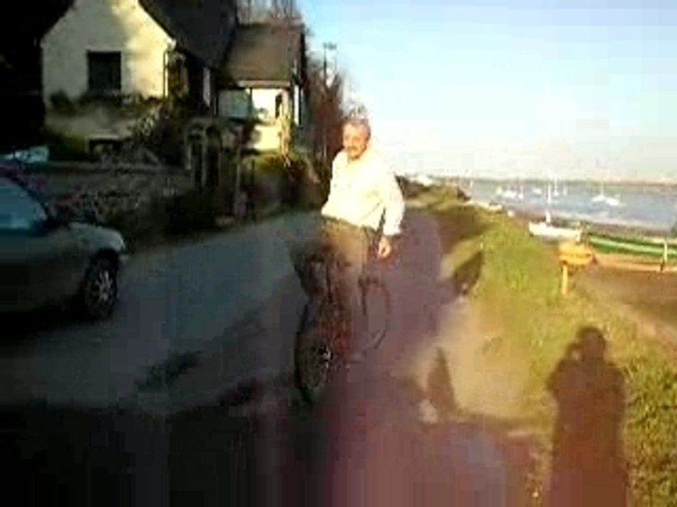Velo a l'envers a 75 ans