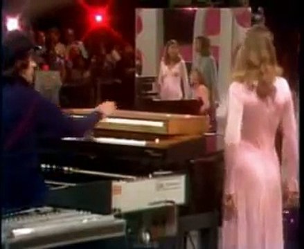 The Captain & Tenille LOVE WILL KEEP US TOGETHER