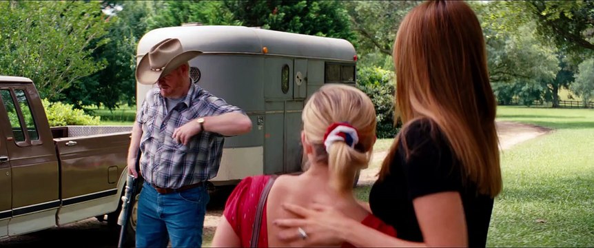 Hot Pursuit - Official Main Trailer - Reese Witherspoon, Sofia Vergara