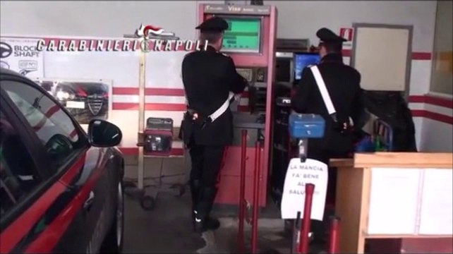 Napoli - false revisioni auto: 4mila veicoli coinvolti, 12 denunce