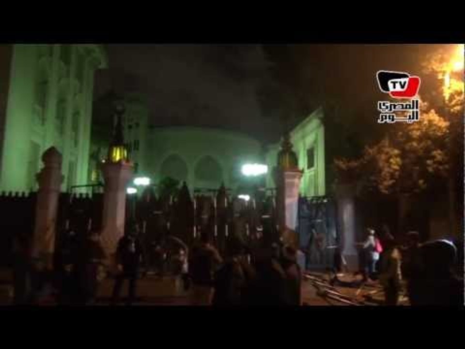 الآلاف يحاصرون «الاتحادية» في مليونية الانذار الأخير