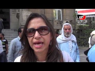 الأطباء يتظاهرون في «قصر العيني» بـ«البالطو الأبيض»