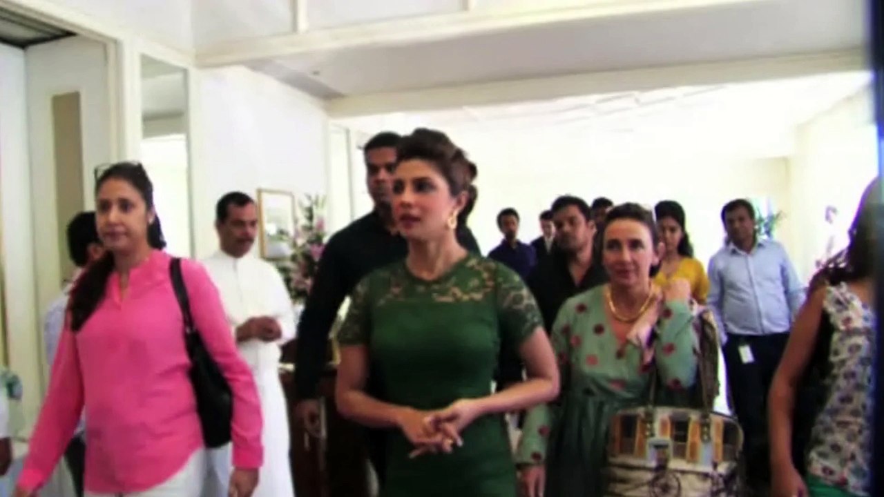 Aww....Priyanka Chopra Gifted Her Lucky Flat To Cousin Manara