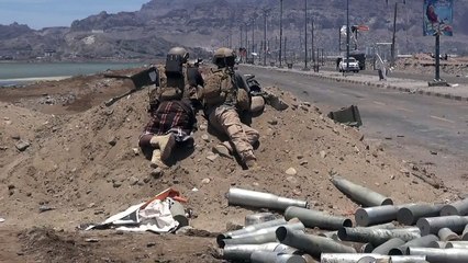 معلومات عن تدخل بري "محدود" في عدن والتحالف العربي ينفي