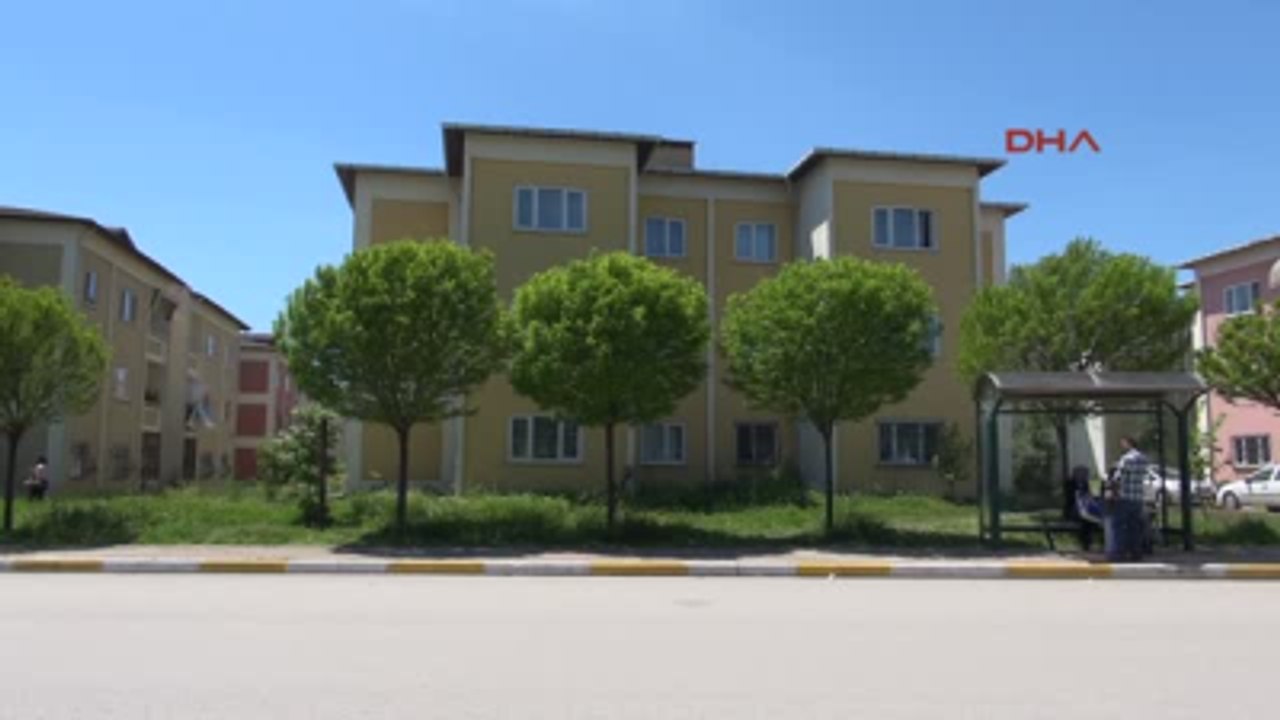 Kocaeli 2 Günlük Tatilden Döndüler, Yatak Odasında Ceset Buldula