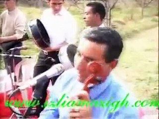 Oujla Hassan ... 3MRNK ISSKLA N OUMARG AYOULINOU...اجلا حسن