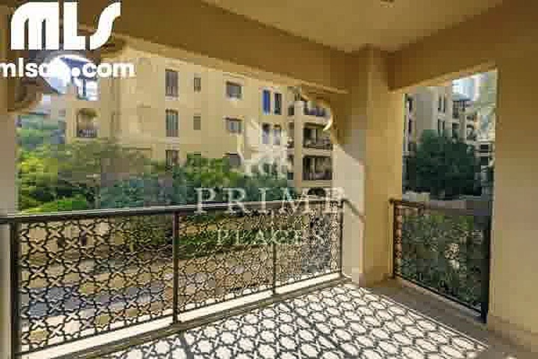 Beautiful 2 Bedroom Apartment With Amazing Community View For Sale In Old Town Reehan  Downtown Dubai. A Well priced Property For Investment. - mlsae.com