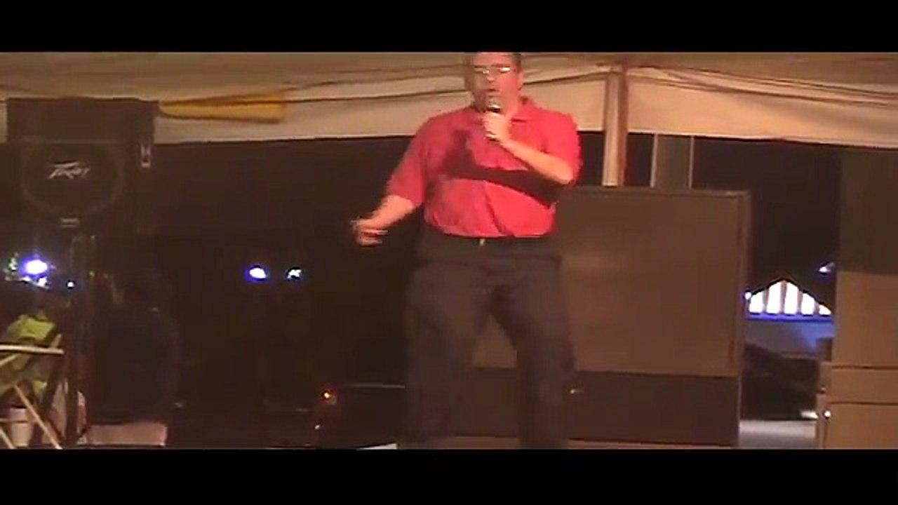 Doug McCure sings 'Big Hunk Of Love' at Elvis Week 2006 (vid