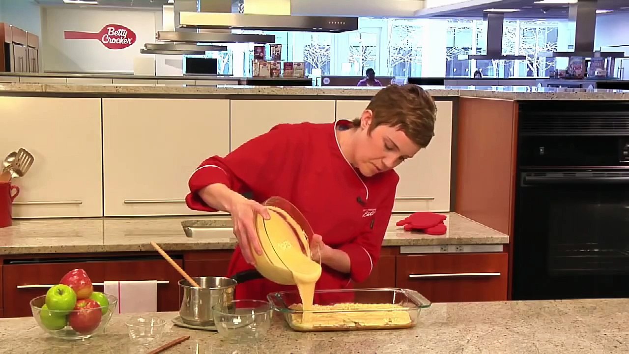 How to Make Warm Caramel Apple Cake with Betty Crocker video Dailymotion