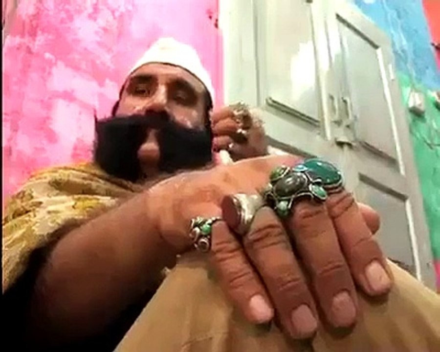 Check Out The Moustache Style Of This Dabang Police Officer From Nowshera