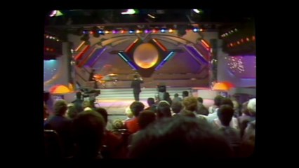 Duels : Coluche / Le Luron, morts de rire - L'emmerdant c'est la rose