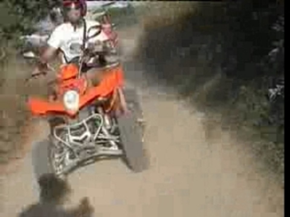 QUAD Villaggio abbandonato video1