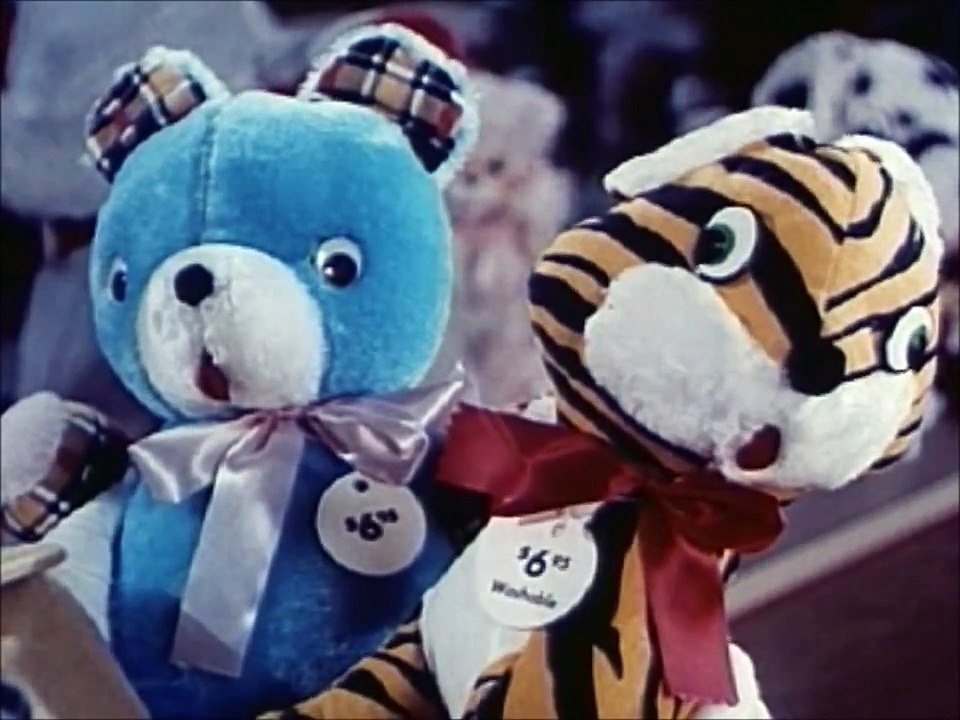 American Thrift: An Expansive Tribute to the "Woman American"  (1962)