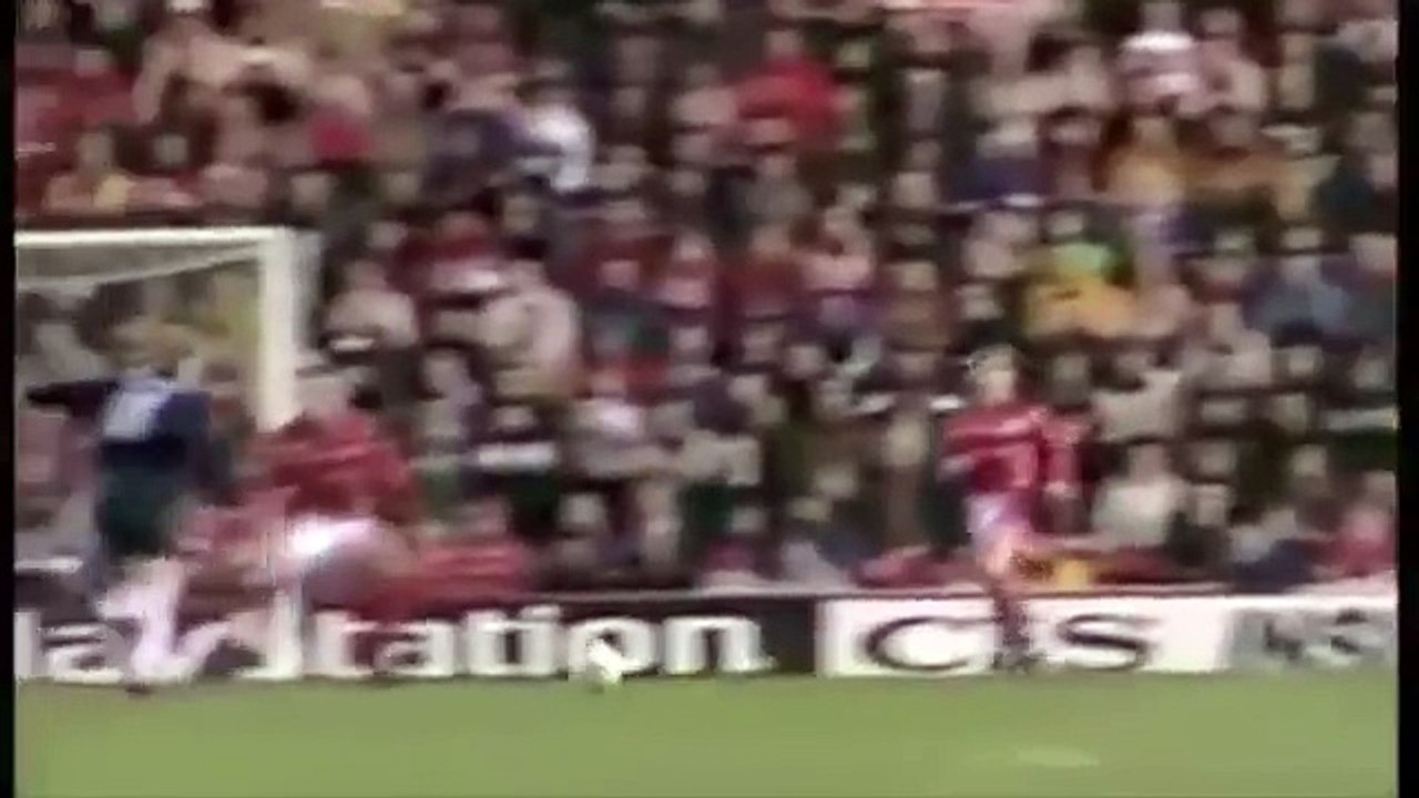 Paul Scholes passing compilation