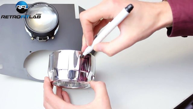 Honda CBR 1100XX Blackbird Bi-xenon projector Led Angel Eyes installation video