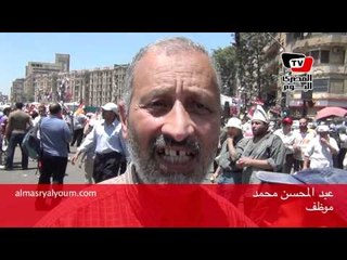 الآلاف في «التحرير» في جمعة «تسليم السلطة»