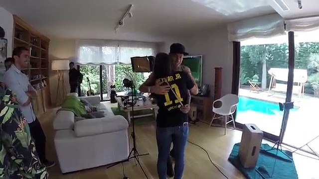 Mujer rechazó diez mil dólares por tener una cita con Neymar